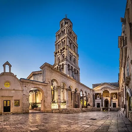 Anix * Split